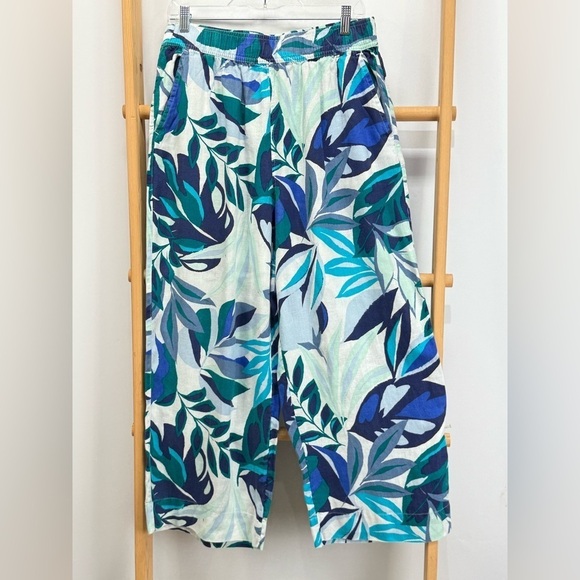 C&C California Pants - C&C California Blue and white tropical leaf print wide leg crop pants size L